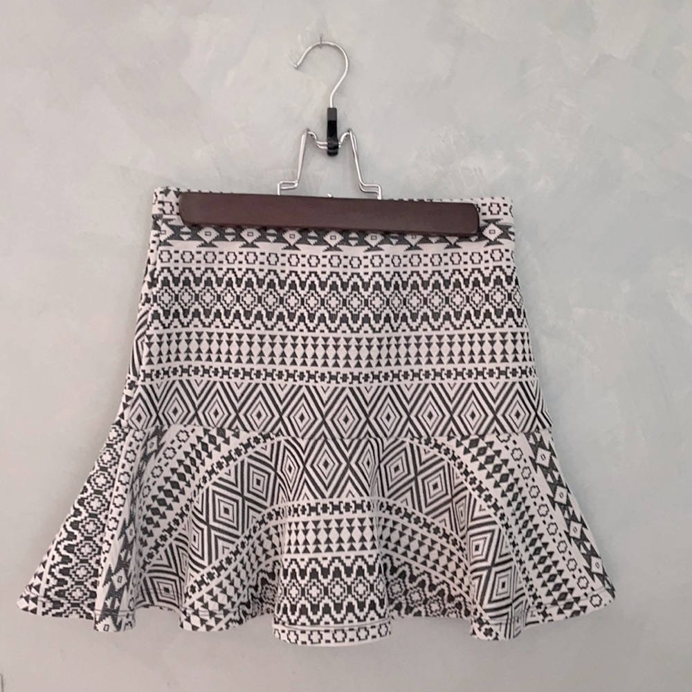 Princess Vera Wang Patterned Mini Skirt